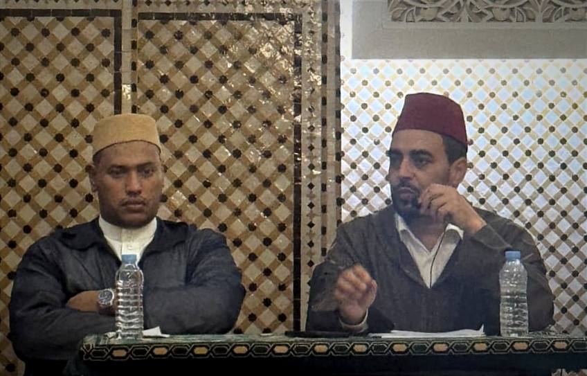 صور من الندوة العلمية بمسجد الفجر بالصخور السوداء، بعنوان: "بيان الأحكام المتعلقة بمن تنقص
