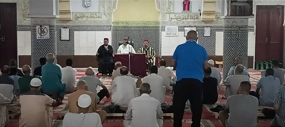 صور من الندوة العلمية بمسجد الضحى (عين السبع) بعنوان: "عيد العرش المجيد...عبر ودلالات" الت