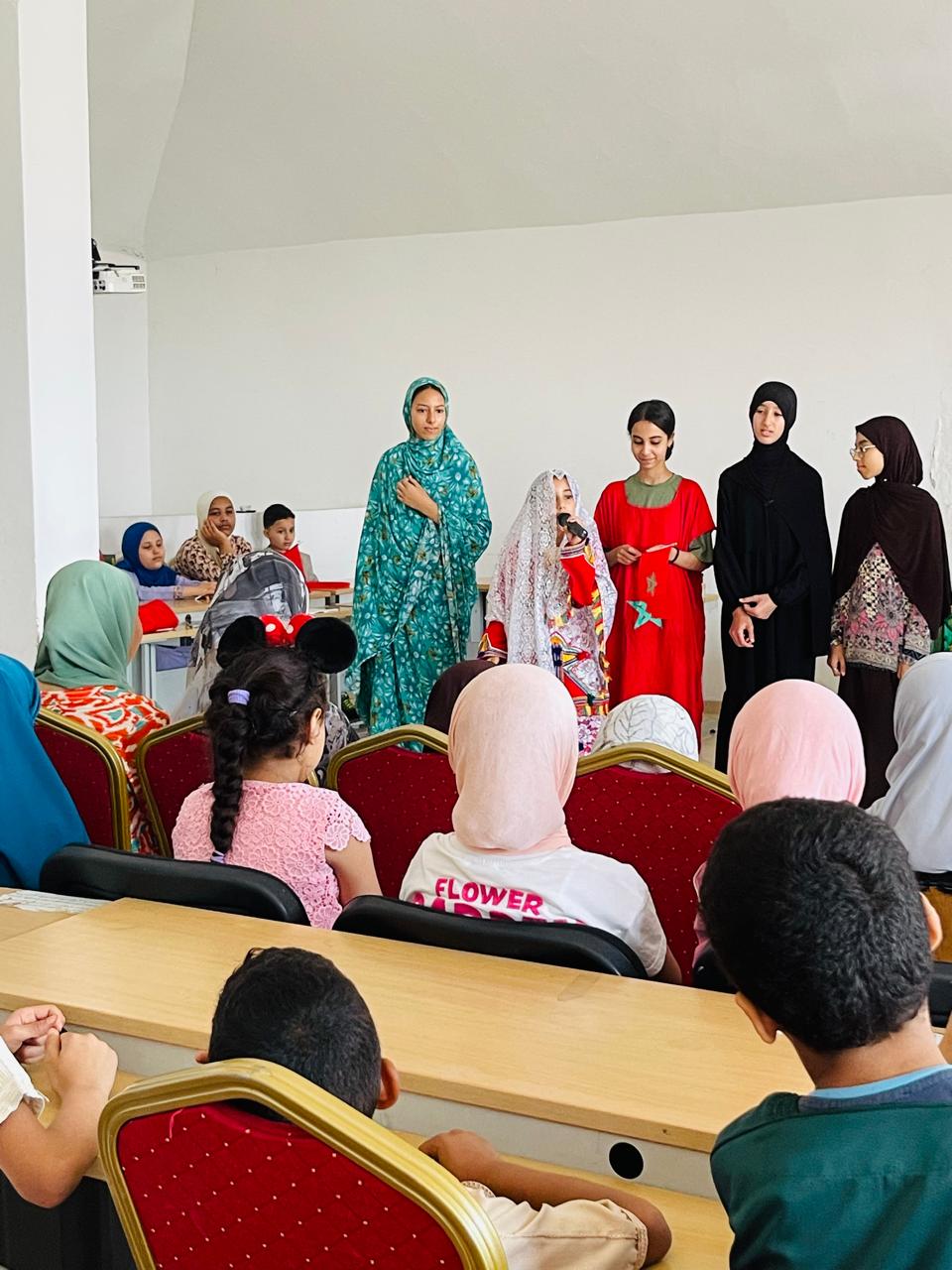 توفير فضاءات تربوية وترفيهية لفائدة الأطفال خلال العطلة الصيفية نظمت لجنة التواصل والعمل ا