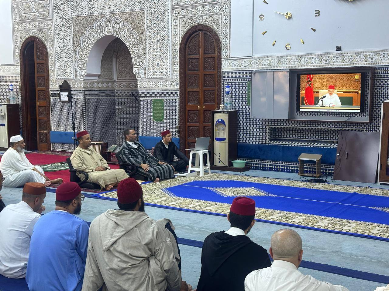 صور توثيقية للقاء الخاص بالاستماع إلى كلمة فضيلة السيد الأمين العام للمجلس العلمي الأعلى ب
