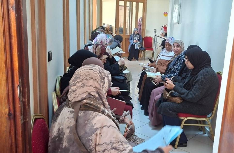 مسابقة إقصائية في حفظ القرآن الكريم وتجويده (فرع خمسة أحزاب) لفائدة النساء