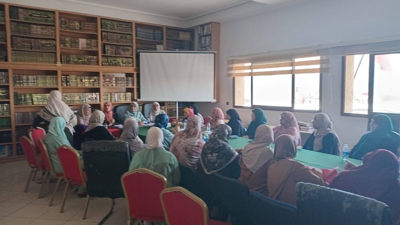 لمضامين الرسالة المولوية الداعية للاهتمام بالسيرة النبوية الشريفة نظم المجلس العلمي (لجنة